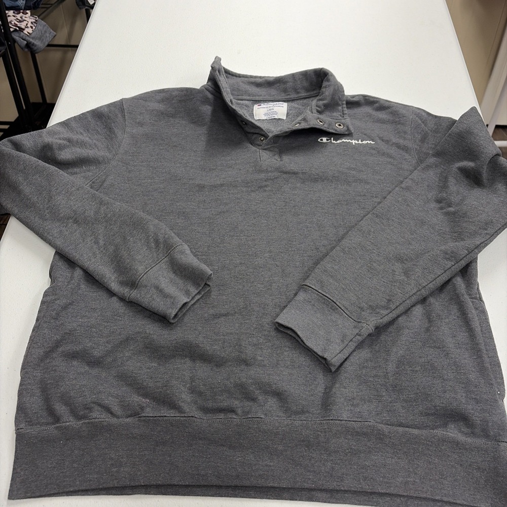 Champion 3/4 Button Pullover Size Large Sweatshirt with pockets Grey